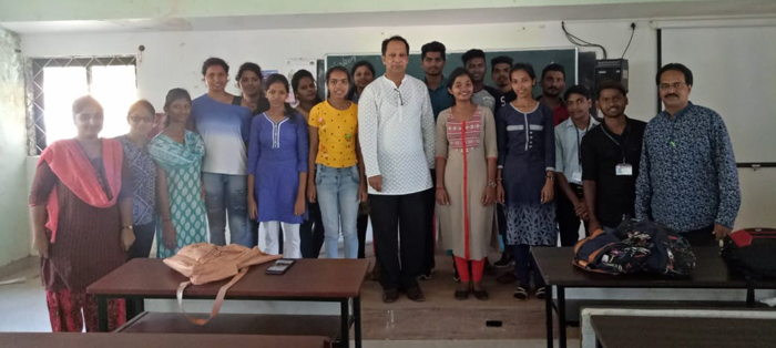 ಶ್ರೀ ಮಲ್ಲಿಕಾರ್ಜುನ ಕೊಲೆಜಿಂತ್ ’ಗಝಲ್’ಚೆರ್ - ಏಕ್ ಅಧ್ಯಯನ್ 3 VQ03