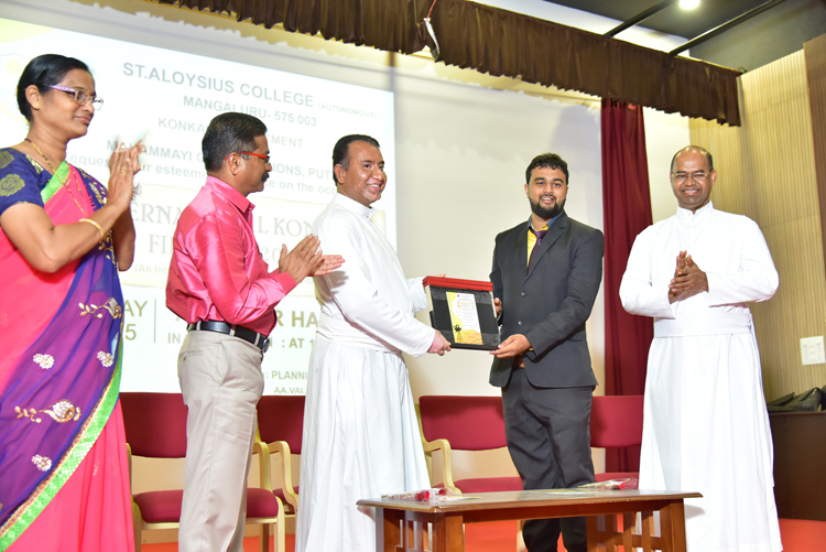 ಸಾಂ. ಲುವಿಸ್ ಕೊಲೆಜಿಂತ್ ಕೊಂಕಣಿ ಚಲಚಿತ್ರ್ ದೀಸ್ 1 SAC