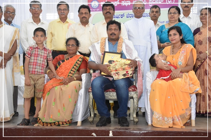 ವಿಲ್ಸನ್ ಕಟೀಲಾಕ್ ದಾಂತಿ ಸಾಹಿತ್ಯ್ ಪುರಸ್ಕಾರ್ ಪ್ರದಾನ್ 10 FDA12