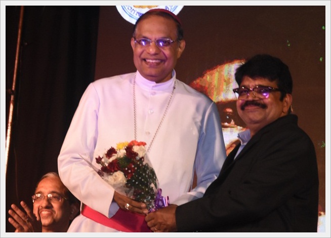 'ಆಪ್ಣಾ ಖಾತಿರ್ ಮಾತ್ ನಯ್ ಹೆರಾಂ ಖಾತಿರ್ ಜಿಯೆಂವ್ಚೊ ಖರೊ ಮನ್ಶ್ಯಾಶೆಗುಣ್' - ಅ| ಮಾ| ದೊ| ಪೀಟರ್ ಪಾವ್ಲ್ ಸಲ್ಡಾನ್ಹಾ 23 AKRDSC 5051