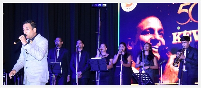 'ಆಪ್ಣಾ ಖಾತಿರ್ ಮಾತ್ ನಯ್ ಹೆರಾಂ ಖಾತಿರ್ ಜಿಯೆಂವ್ಚೊ ಖರೊ ಮನ್ಶ್ಯಾಶೆಗುಣ್' - ಅ| ಮಾ| ದೊ| ಪೀಟರ್ ಪಾವ್ಲ್ ಸಲ್ಡಾನ್ಹಾ 9 KM021