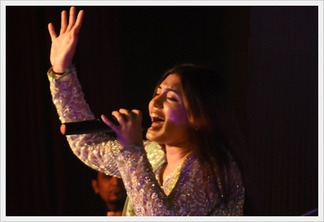 'ಆಪ್ಣಾ ಖಾತಿರ್ ಮಾತ್ ನಯ್ ಹೆರಾಂ ಖಾತಿರ್ ಜಿಯೆಂವ್ಚೊ ಖರೊ ಮನ್ಶ್ಯಾಶೆಗುಣ್' - ಅ| ಮಾ| ದೊ| ಪೀಟರ್ ಪಾವ್ಲ್ ಸಲ್ಡಾನ್ಹಾ 58 KM027