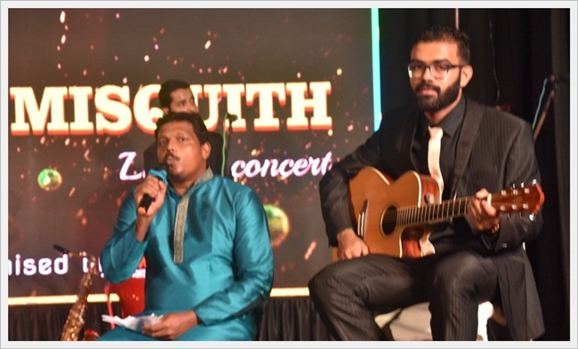 'ಆಪ್ಣಾ ಖಾತಿರ್ ಮಾತ್ ನಯ್ ಹೆರಾಂ ಖಾತಿರ್ ಜಿಯೆಂವ್ಚೊ ಖರೊ ಮನ್ಶ್ಯಾಶೆಗುಣ್' - ಅ| ಮಾ| ದೊ| ಪೀಟರ್ ಪಾವ್ಲ್ ಸಲ್ಡಾನ್ಹಾ 37 KM052