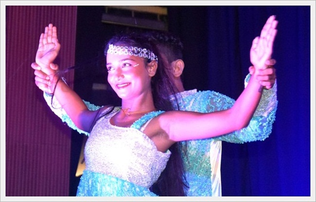 'ಆಪ್ಣಾ ಖಾತಿರ್ ಮಾತ್ ನಯ್ ಹೆರಾಂ ಖಾತಿರ್ ಜಿಯೆಂವ್ಚೊ ಖರೊ ಮನ್ಶ್ಯಾಶೆಗುಣ್' - ಅ| ಮಾ| ದೊ| ಪೀಟರ್ ಪಾವ್ಲ್ ಸಲ್ಡಾನ್ಹಾ 35 KM054