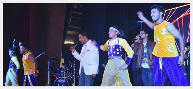 'ಆಪ್ಣಾ ಖಾತಿರ್ ಮಾತ್ ನಯ್ ಹೆರಾಂ ಖಾತಿರ್ ಜಿಯೆಂವ್ಚೊ ಖರೊ ಮನ್ಶ್ಯಾಶೆಗುಣ್' - ಅ| ಮಾ| ದೊ| ಪೀಟರ್ ಪಾವ್ಲ್ ಸಲ್ಡಾನ್ಹಾ 25 KM067