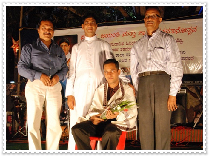 ಕೆವಿನಾಚ್ಯಾ ಸಂಗೀತ್ ಪಯ್ಣಾಂತ್ 'ಮಯ್ಲಾ ಫಾತೊರ್' - 50ವಿ ಸಂಗೀತ್ ಸಾಂಜ್ 6 KVN00