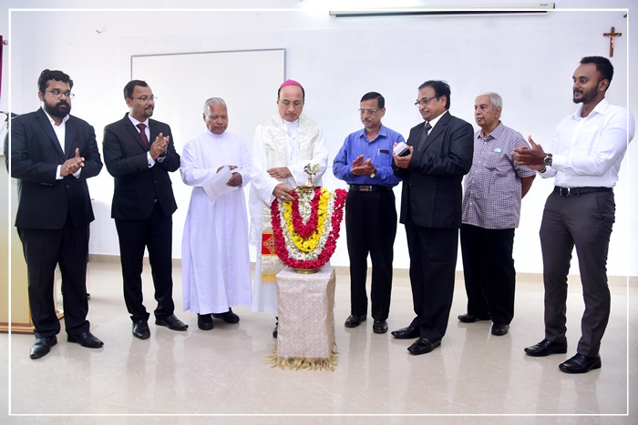 ಕಲ್ಯಾಣ್ಪುರ್ ಮಿಲಾಗ್ರೆಸ್ ಕೊಲೆಜಿಂತ್ ಸೆಂಟರ್ ಫೊರ್ ಕೆರಿಯರ್ ಎಕ್ಸಲೆನ್ಸ್ ಉಗ್ತಾವಣ್ 1 MCK00