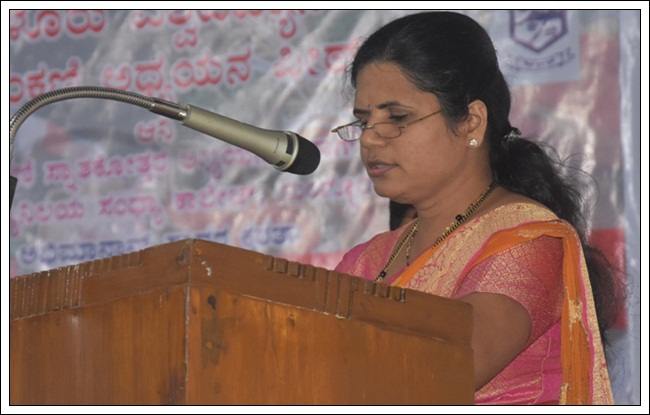 ಪ್ರಮಾಣ್ ಕರ್ನ್ ಸಾಂಗ್ತಾಂ ಕೊಂಕ್ಣೆಕ್ ದಿಲ್ಲೊ ಪಾಟಿಂಬೊ ಪಾಟಿಂ ಕಾಡಿನಾಂವ್ - ಪ್ರೊ| ಪಿ. ಎಸ್. ಯಡಪಡಿತ್ತಾಯ 39 MU005