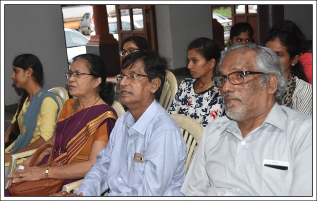 ಪ್ರಮಾಣ್ ಕರ್ನ್ ಸಾಂಗ್ತಾಂ ಕೊಂಕ್ಣೆಕ್ ದಿಲ್ಲೊ ಪಾಟಿಂಬೊ ಪಾಟಿಂ ಕಾಡಿನಾಂವ್ - ಪ್ರೊ| ಪಿ. ಎಸ್. ಯಡಪಡಿತ್ತಾಯ 35 MU015