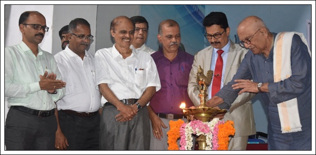 ಪ್ರಮಾಣ್ ಕರ್ನ್ ಸಾಂಗ್ತಾಂ ಕೊಂಕ್ಣೆಕ್ ದಿಲ್ಲೊ ಪಾಟಿಂಬೊ ಪಾಟಿಂ ಕಾಡಿನಾಂವ್ - ಪ್ರೊ| ಪಿ. ಎಸ್. ಯಡಪಡಿತ್ತಾಯ 4 MU033