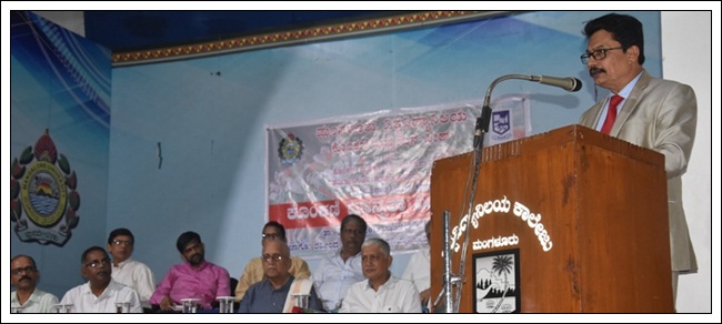 ಪ್ರಮಾಣ್ ಕರ್ನ್ ಸಾಂಗ್ತಾಂ ಕೊಂಕ್ಣೆಕ್ ದಿಲ್ಲೊ ಪಾಟಿಂಬೊ ಪಾಟಿಂ ಕಾಡಿನಾಂವ್ - ಪ್ರೊ| ಪಿ. ಎಸ್. ಯಡಪಡಿತ್ತಾಯ 5 MU036