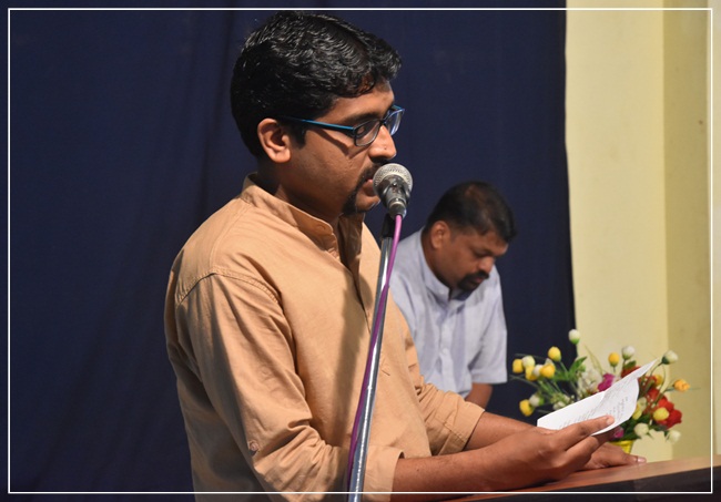 ಬಜ್ಜೋಡಿಂತ್ ಸಪ್ತೆಂಬರಾಚಿ ಪೊಯೆಟಿಕ್ಸ್ ಕವಿಗೋಶ್ಟಿ 7 BKG010