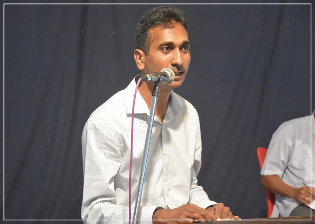 ಬಜ್ಜೋಡಿಂತ್ ಸಪ್ತೆಂಬರಾಚಿ ಪೊಯೆಟಿಕ್ಸ್ ಕವಿಗೋಶ್ಟಿ 11 BKG016