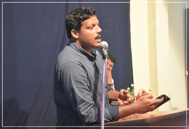 ಬಜ್ಜೋಡಿಂತ್ ಸಪ್ತೆಂಬರಾಚಿ ಪೊಯೆಟಿಕ್ಸ್ ಕವಿಗೋಶ್ಟಿ 17 BKG020