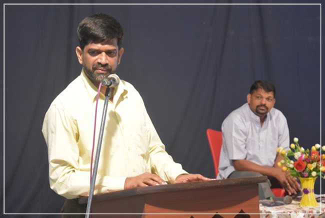 ಬಜ್ಜೋಡಿಂತ್ ಸಪ್ತೆಂಬರಾಚಿ ಪೊಯೆಟಿಕ್ಸ್ ಕವಿಗೋಶ್ಟಿ 20 BKG024