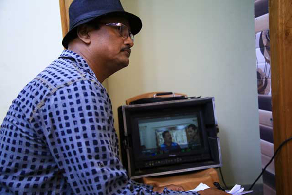 ಅಕ್ತೋಬರ್ 25 ವೆರ್ ದುಬಂಯ್ತ್ - ಬೆಂಡ್ಕಾರ್ ಪ್ರೀಮಿಯರ್ 6 B003