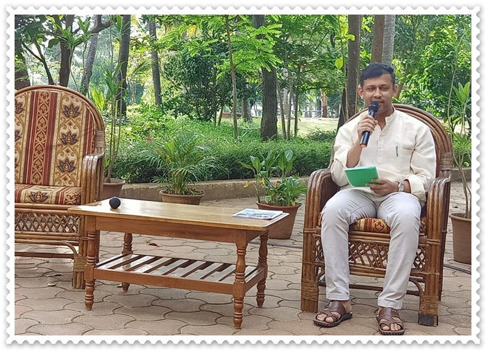 ಅರ್ಥಾಭರಿತ್ ಜಿಣ್ಯೆಕ್ ಅಂತರ್ದೀಶ್ಟ್ , ಕವಿತಾ - ಮಾ| ದೊ| ಐವನ್ ಮಿಯಾರ್ 1 SKG013