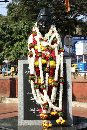 ನವೀನ ಮಂಗಳೂರು ನಗರ ನಿರ್ಮಾಪಕ ಉಳ್ಳಾಲ ಶ್ರೀನಿವಾಸ ಮಲ್ಯ 54ವೇ ಪುಣ್ಯ ತಿಥಿ 2 USM2