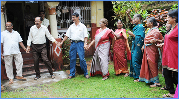 ಕಿತೆಂಚ್ ನಾತ್ಲ್ಲ್ಯಾಂಕ್ ವ್ಹಡ್ ಏಕ್ ಆಸ್ತ್ ಜಾಲ್ಲಿ - ಡೊ| ಒಲಿಂಡಾ ಪಿರೇರಾ 3 JB05