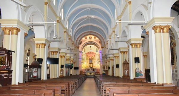 ರುಜಾಯ್ಚೆಂ ಕಾಥೆದ್ರಾಲ್ ಆಮ್ಚ್ಯಾ ಬಿಸ್ಪಾಂಚೊ ಸಾಸ್ಣಿಕ್ ಥಂಬು 5 SQ11