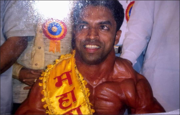 ಅನಿಲ್ ಮೆಂಡೋನ್ಸಾ: ಬಾಡಿ ಬಿಲ್ಡಿಂಗ್ ಶೆತಾಂತ್ ಅಪ್ರೂಪಾಚೊ ಸಾಧಕ್ 3 A02