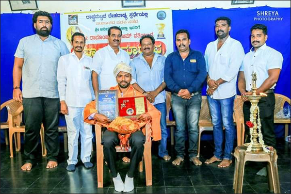 ಅನಿಲ್ ಮೆಂಡೋನ್ಸಾ: ಬಾಡಿ ಬಿಲ್ಡಿಂಗ್ ಶೆತಾಂತ್ ಅಪ್ರೂಪಾಚೊ ಸಾಧಕ್ 17 A08