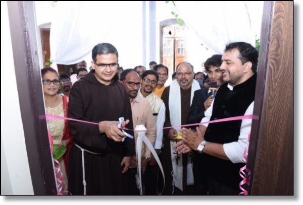 ಕೊಂಕ್ಣಿ ನಾಟಕ್ ಸಭಾ(ರಿ) ಡೊನ್ ಬೊಸ್ಕೊ ಹೊಲಾಚೆಂ ನವೆಂ ದಫ್ತರ್ ಅನಿ ನವೀಕೃತ್ ಮಿನಿ ಹೊಲ್ ಉದ್ಘಾಟನ್ 1 MH01