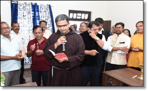 ಕೊಂಕ್ಣಿ ನಾಟಕ್ ಸಭಾ(ರಿ) ಡೊನ್ ಬೊಸ್ಕೊ ಹೊಲಾಚೆಂ ನವೆಂ ದಫ್ತರ್ ಅನಿ ನವೀಕೃತ್ ಮಿನಿ ಹೊಲ್ ಉದ್ಘಾಟನ್ 4 MH03