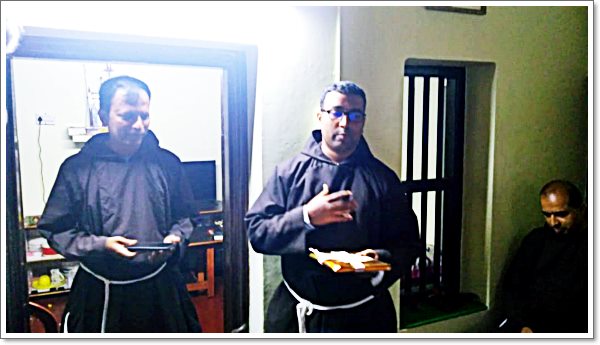 ಫಾ| ಆಲ್ಫ್ರೆಡ್ ರೋಚ್ ವೆಗಿಂಚ್ ಜಾತಲೊ ಸಾಂತ್ 8 FR03