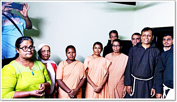 ಫಾ| ಆಲ್ಫ್ರೆಡ್ ರೋಚ್ ವೆಗಿಂಚ್ ಜಾತಲೊ ಸಾಂತ್ 9 FR09