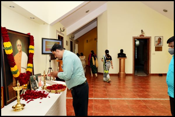 ವಿಶ್ವ ಕೊಂಕ್ಣಿ ಕೇಂದ್ರಾಂತ್ ಬಸ್ತಿ ವಾಮನ್ ಮಾಮಾಕ್ ಭಾವಪೂರ್ಣ ಶೃದ್ದಾಂಜಲಿ 113 BVS049