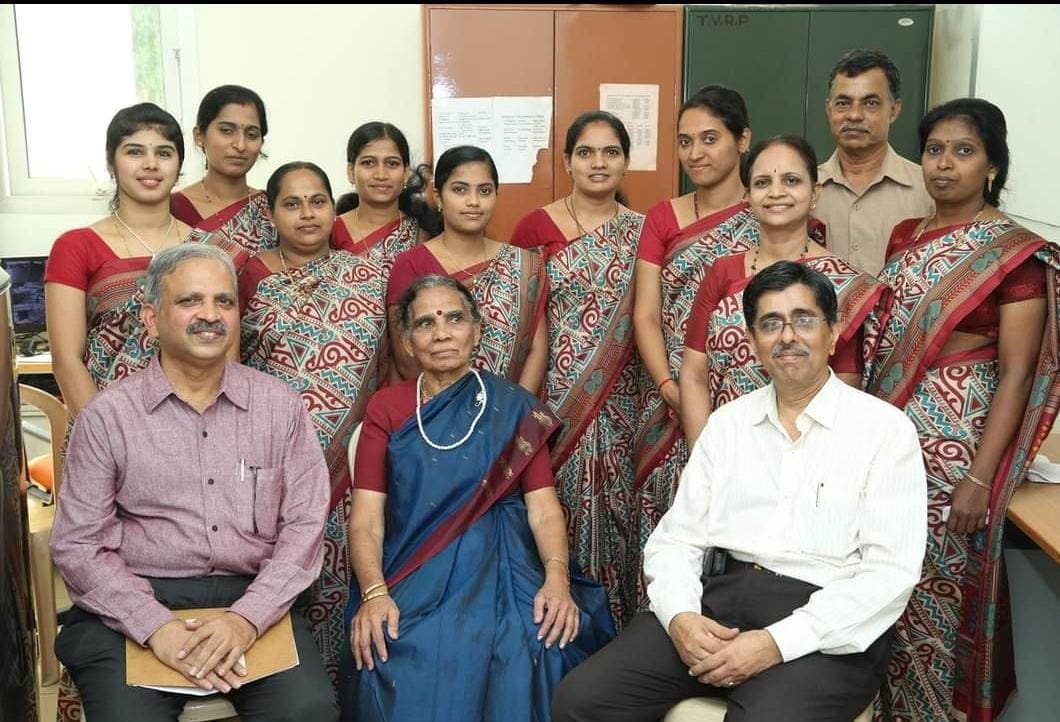 ವಿಶ್ವ ಕೊಂಕ್ಣಿ ಕೇಂದ್ರಾಚಿ ಪಾತ್ರೊನ್ ಶ್ರೀಮತಿ ವಿಮಲಾ ವಿ. ಪೈ ದೆವಾದೀನ್ 7 Fb2 HWfacAIkIYa