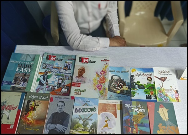 "ರೋಶುಚ್ಯಾ ಕಾಣಿಯಾಂನಿ ಕಾಫ್ಕಾಚಿ ಶೈಲಿ ದಿಸ್ತಾ" ಪ್ರೊ. ದೊ. ಜಿತಾ ಲೋಬೊ. 35 GPS11