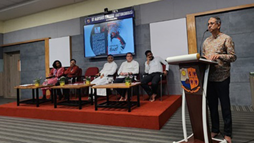 ಸಾಂ. ಲುವಿಸ್ ಪ್ರಕಾಶನಾಥಾವ್ನ್ ಉಬ್ಬ, ಮೂಡ್ಬಿದ್ರಿಚೊ 'ಕಾಣ್ಯಾಂಚೊ ಘೊಸ್' ಬೂಕ್ ಲೊಕಾರ್ಪಣ್ 2 UM07