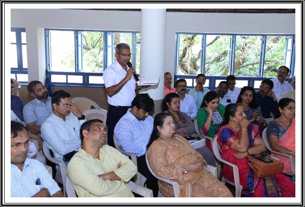 ದಿಯೆಸೆಜಿಚ್ಯಾ ಗೊವ್ಳಿಕ್ ಪರಿಷದೆಚೊ ಕಾರ್ಯದರ್ಶಿ ಜಾವ್ನ್ ದೊ| ಜಾನ್ ಡಿ’ಸಿಲ್ವ 35 DPP19